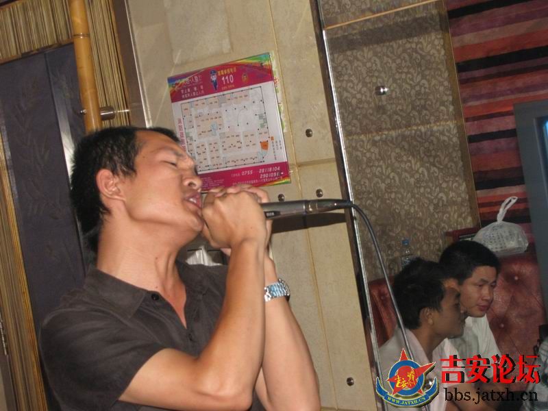 吉安的歌神啊。。。。。