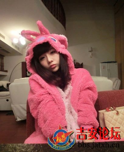 高小松90后小姨子徐粲然