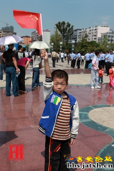 几岁的小孩也加入吉安反日